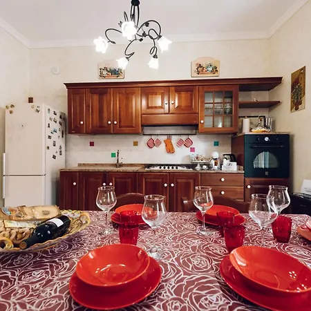 Le Quattro Stagioni Apartment *